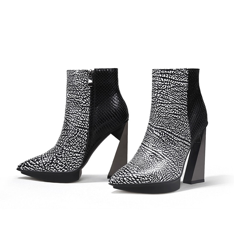 Razorpoint Irregular-Heel Leather Boot